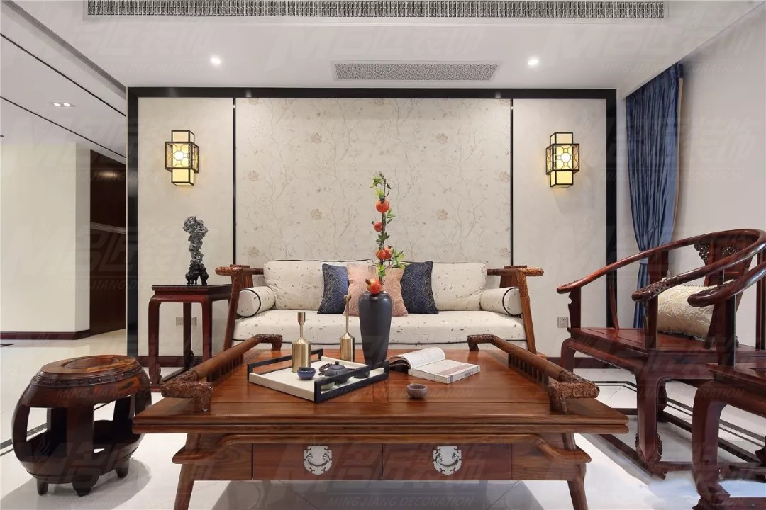新中式风格家装设计室内装修效果图-客厅沙发